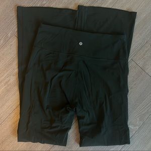Lululemon Groove flare pants- size 12
